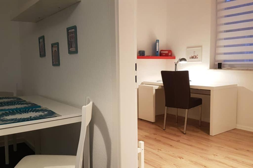 Appartement Vanille, Ferienwohnung Mit Eigenem Eingang, Wie Ein Kleines Haus Bad Salzuflen Bagian luar foto