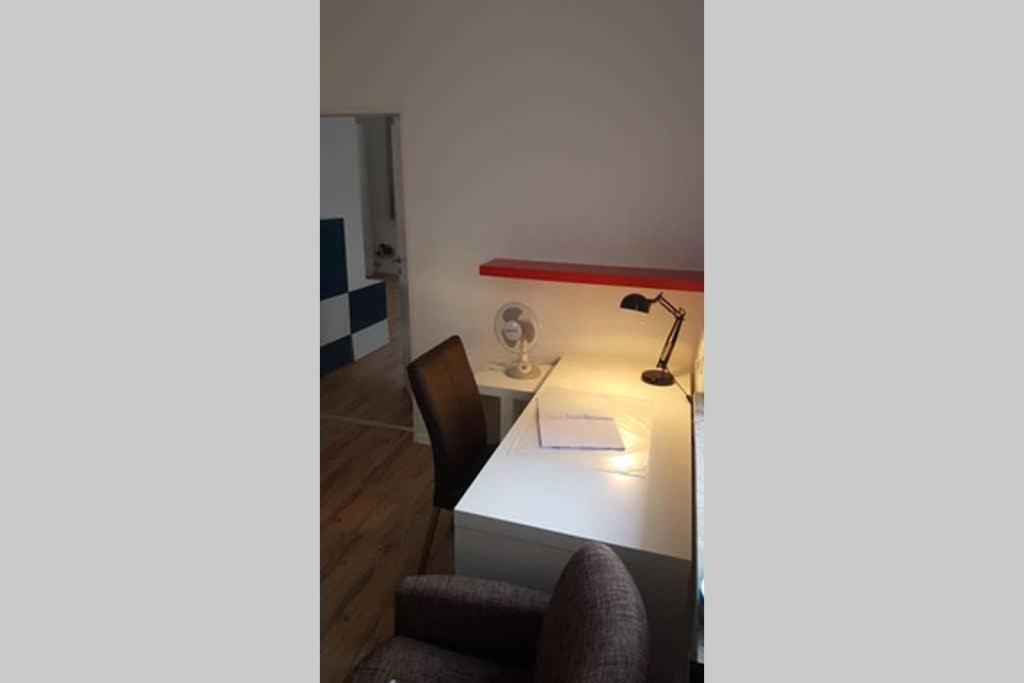 Appartement Vanille, Ferienwohnung Mit Eigenem Eingang, Wie Ein Kleines Haus Bad Salzuflen Bagian luar foto