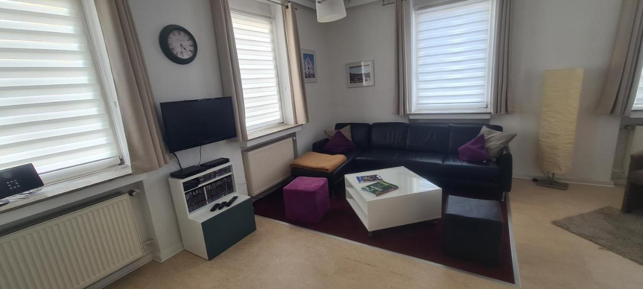 Appartement Vanille, Ferienwohnung Mit Eigenem Eingang, Wie Ein Kleines Haus Bad Salzuflen Bagian luar foto